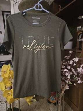 True Religion Olive Green Logo Tee with Gold Script and Rhinestones Size L woman